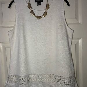 White textured trim tank top!